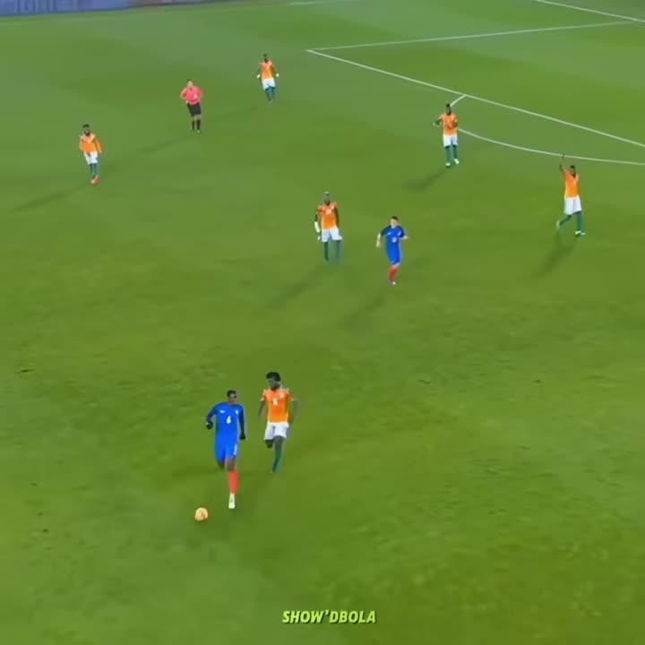 The Elegance of Paul Pogba. Wow. · @Smart Soccer on CashChat