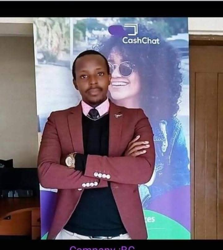 CEO and FAUNDER @CASHCHT · @ESTHER AGENT@CASHCHAT 🇷🇼🇷🇼🇷🇼🇷🇼 on CashChat