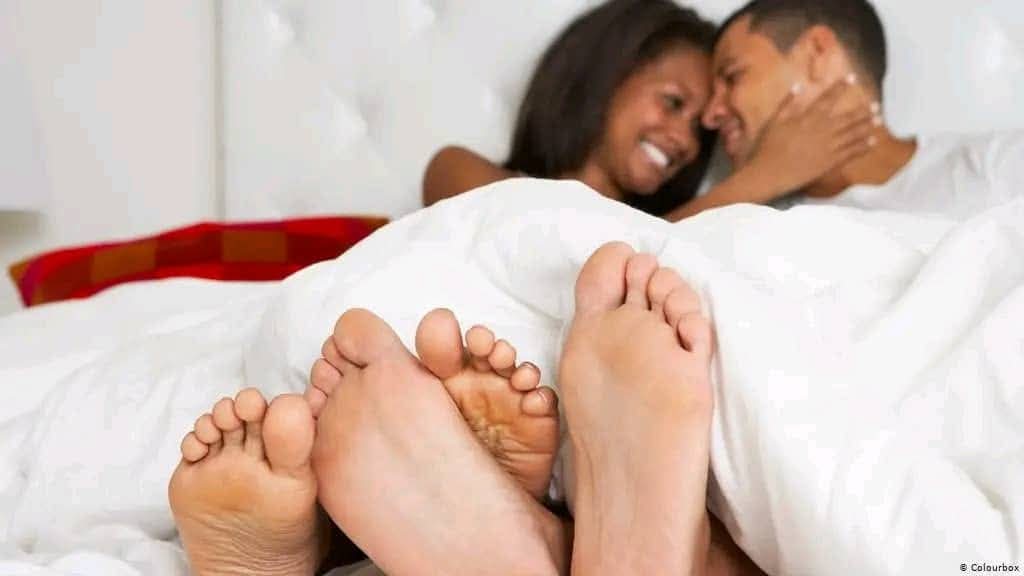 Having a sweet lovely moment with my Better half❤️ · @Sula wambede on CashChat